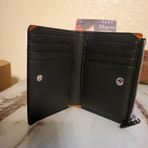 MCM Black and Gold Wallet With Box Unisex - Picture 5 of 12